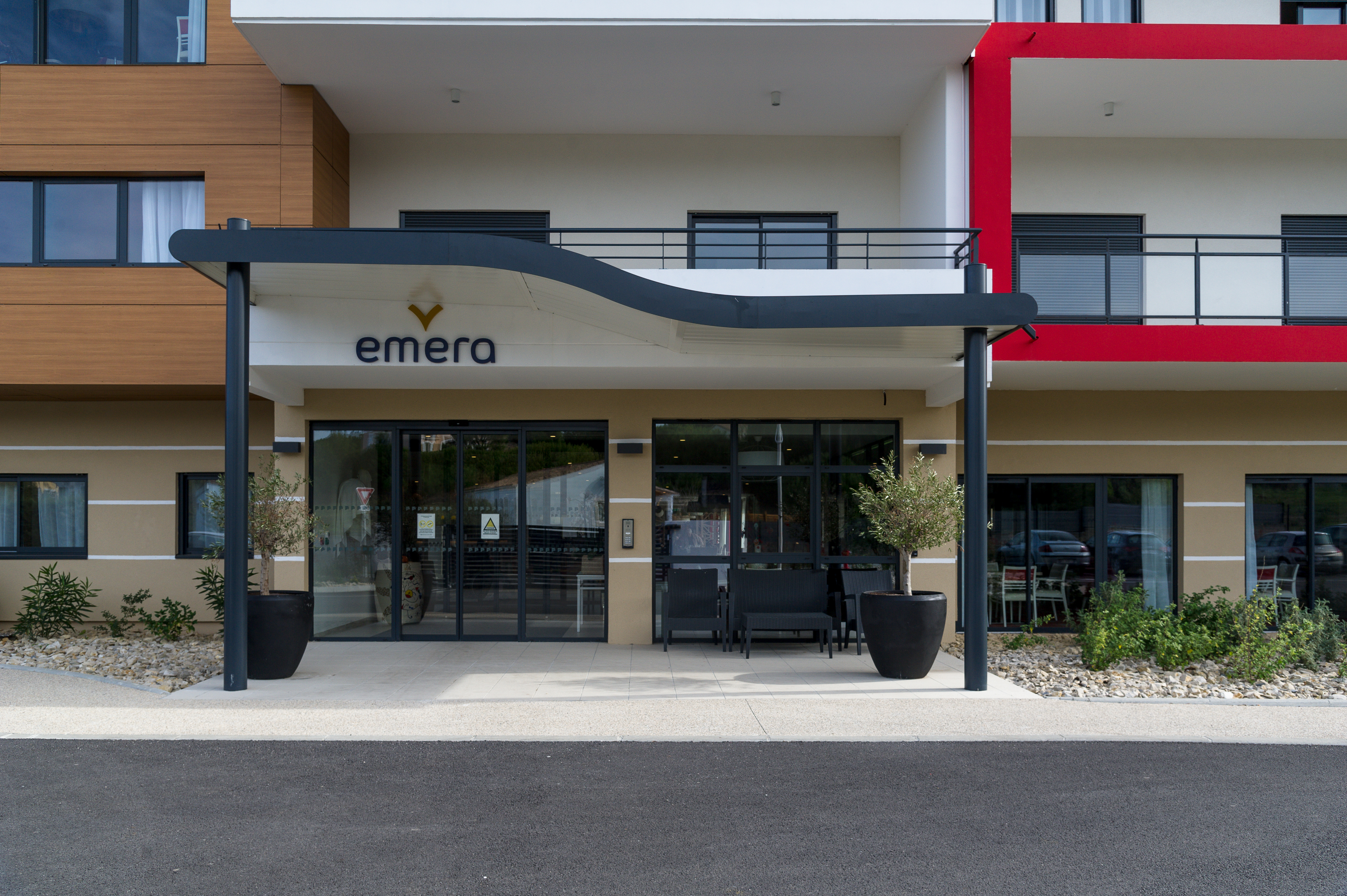 Emera - extension