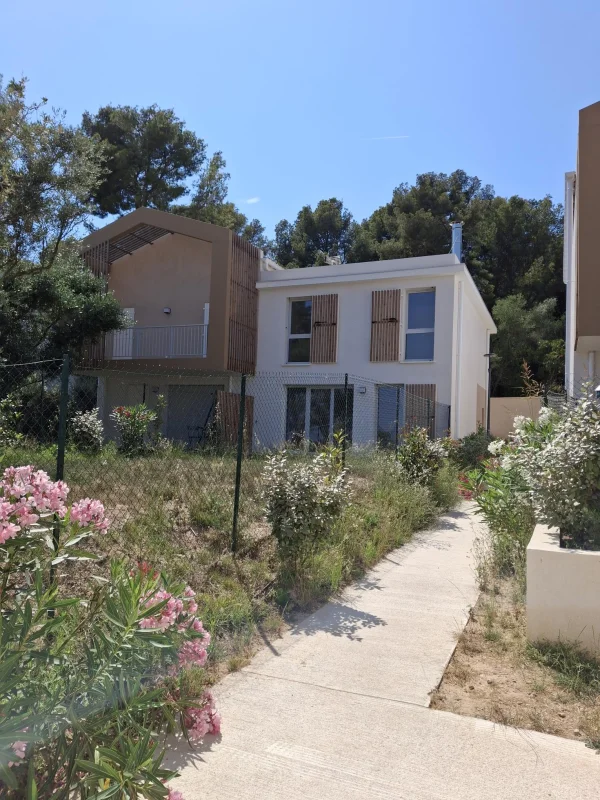 Elaïs à Ceyreste