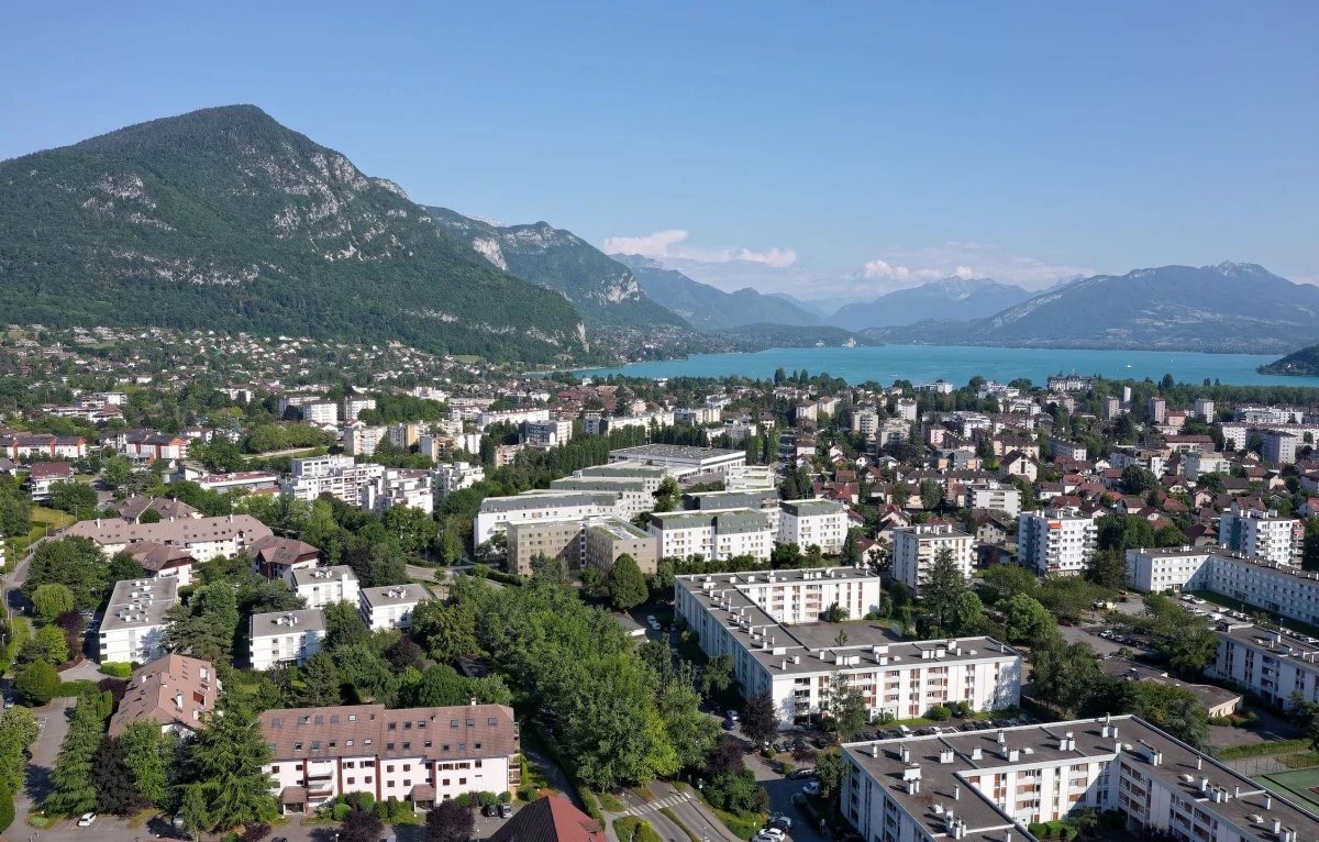 L EVEIL - VESNA à Annecy