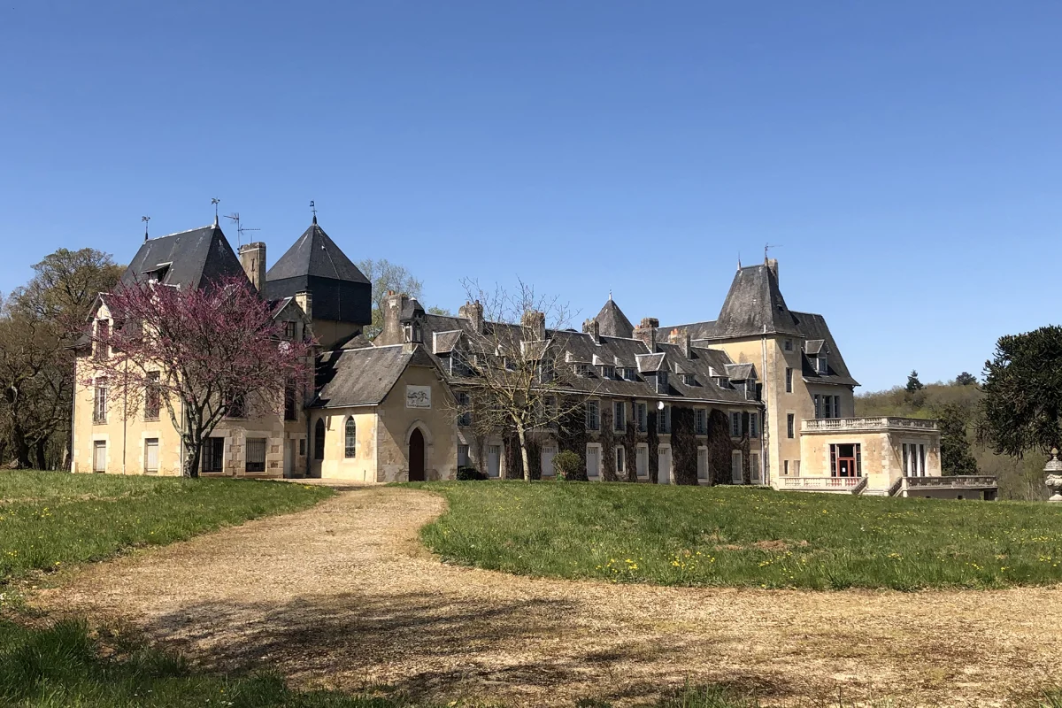 POITIERS-LIGUGÉ : Château de la Mothe à Ligugé