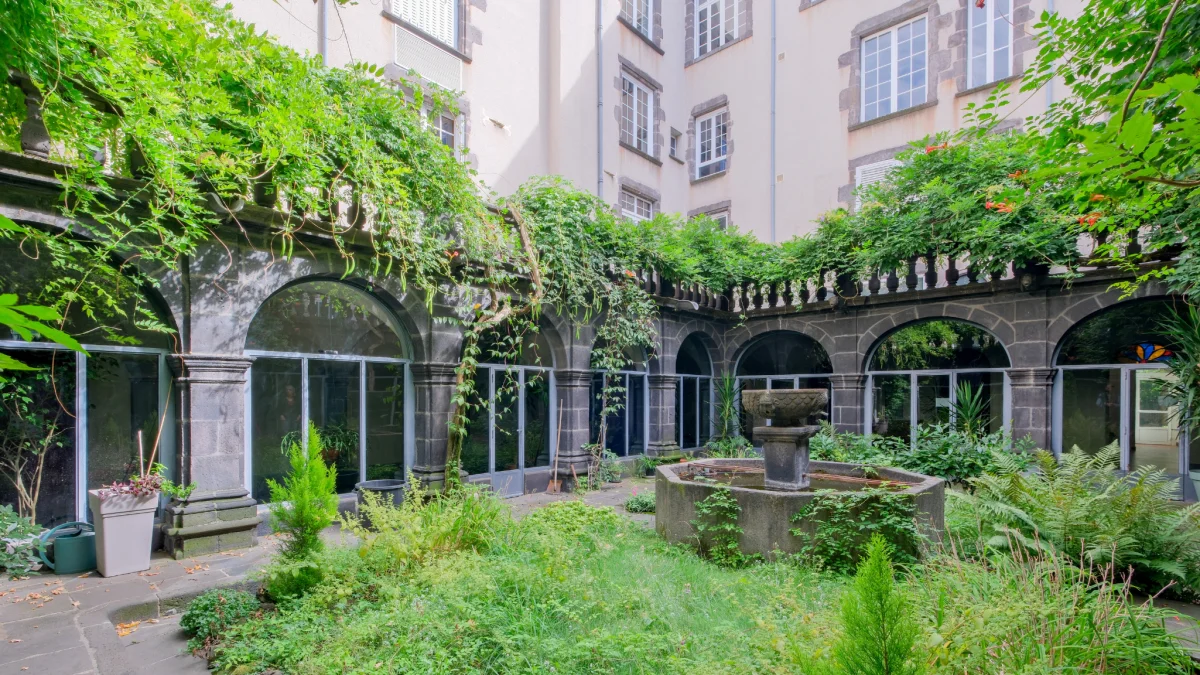 CLERMONT-FERRAND : Maison du Bon-Pasteur à Clermont-Ferrand