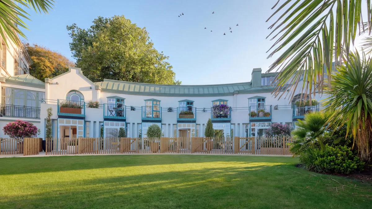 DOUARNENEZ : Le Clos de VALLOMBREUSE (DF) à Douarnenez