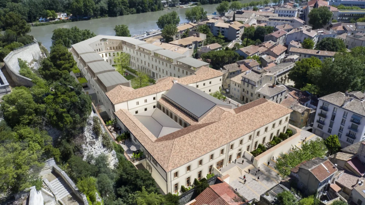 La Cour des Doms (SUD) à Avignon