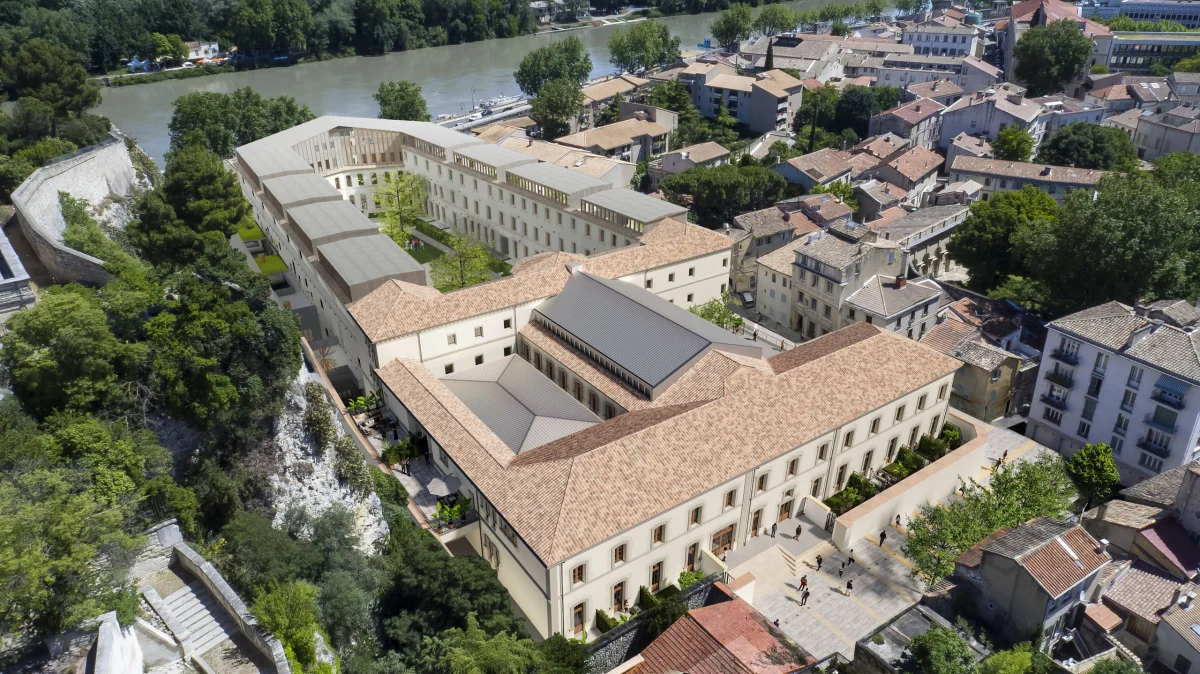 La Cour des Doms (SUD) à Avignon