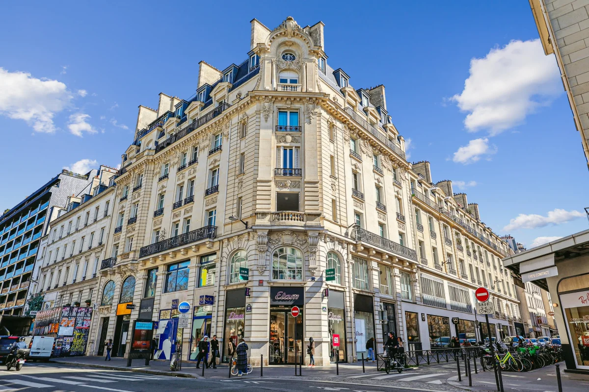47 Sevres à Paris