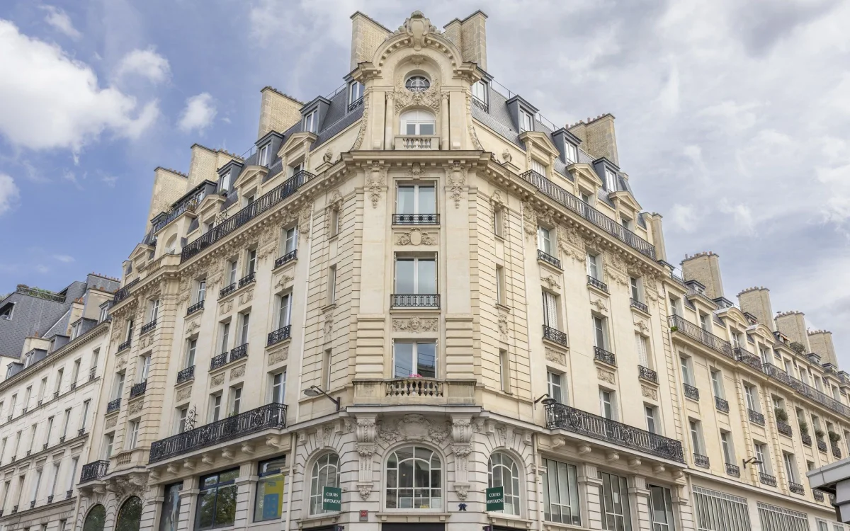 47 Sevres à Paris