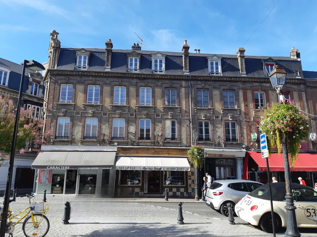 Honfleur - hôtel du port - occupé à Honfleur