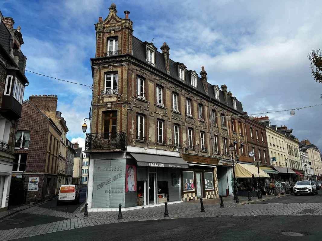 Honfleur - hôtel du port - occupé à Honfleur
