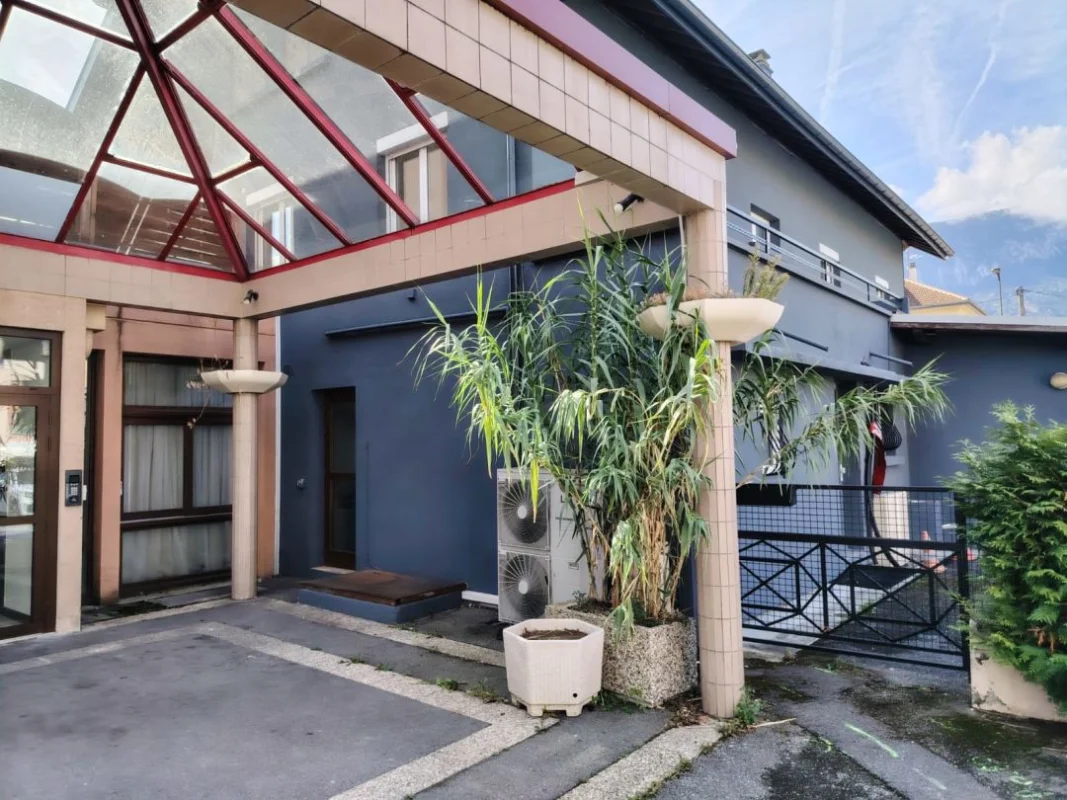 28 Avenue de la Sardagne 74300 Cluses à Cluses