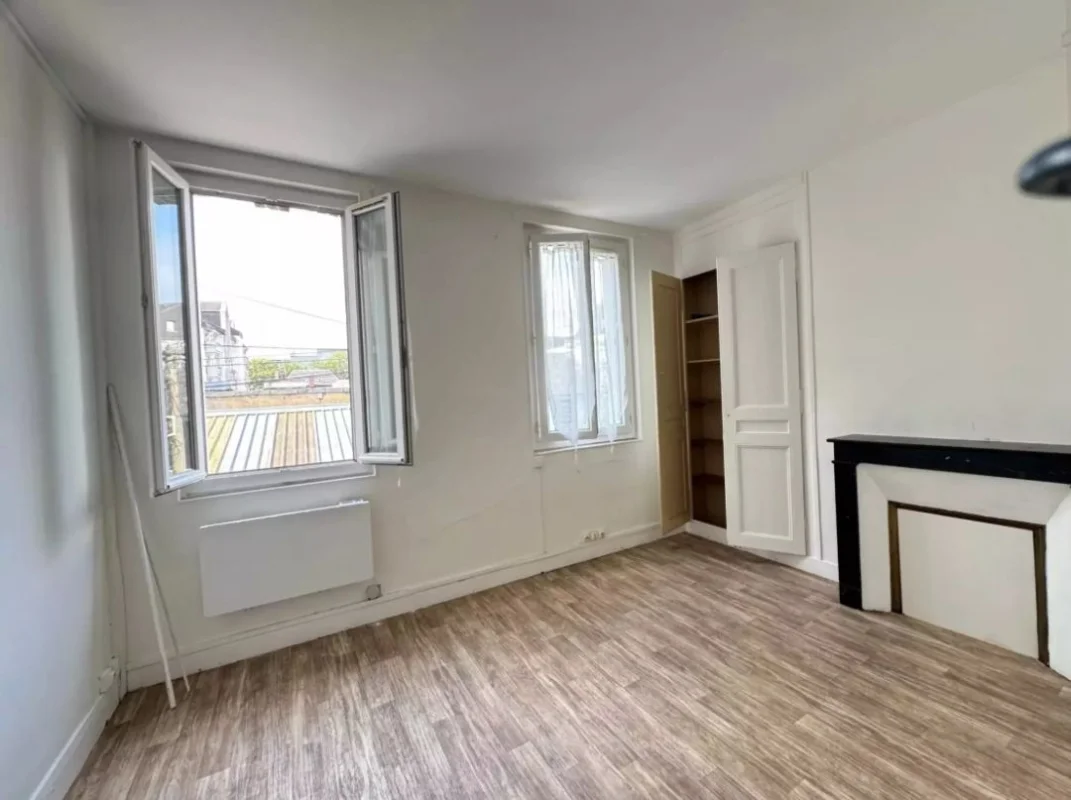 60 Rue d'Elbeuf 76100 Rouen à Rouen