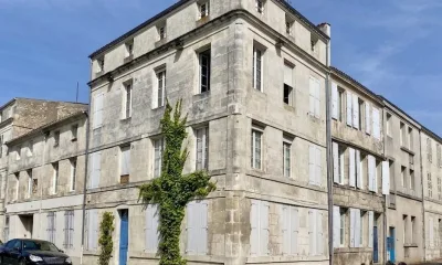 RUE ÉMILE COMBES à Rochefort