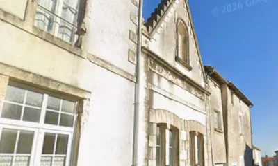 PLACE DE LA MAIRIE PUYBELLIAR à Chantonnay