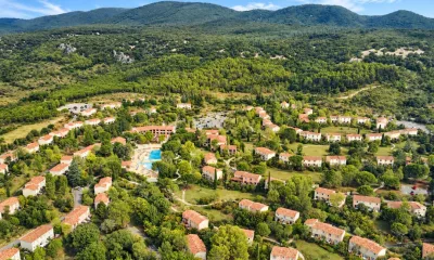 Village Le Rouret (Les Hibiscus) à Grospierres