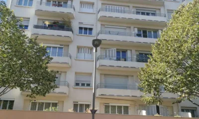 Rue sadi carnot à Valence