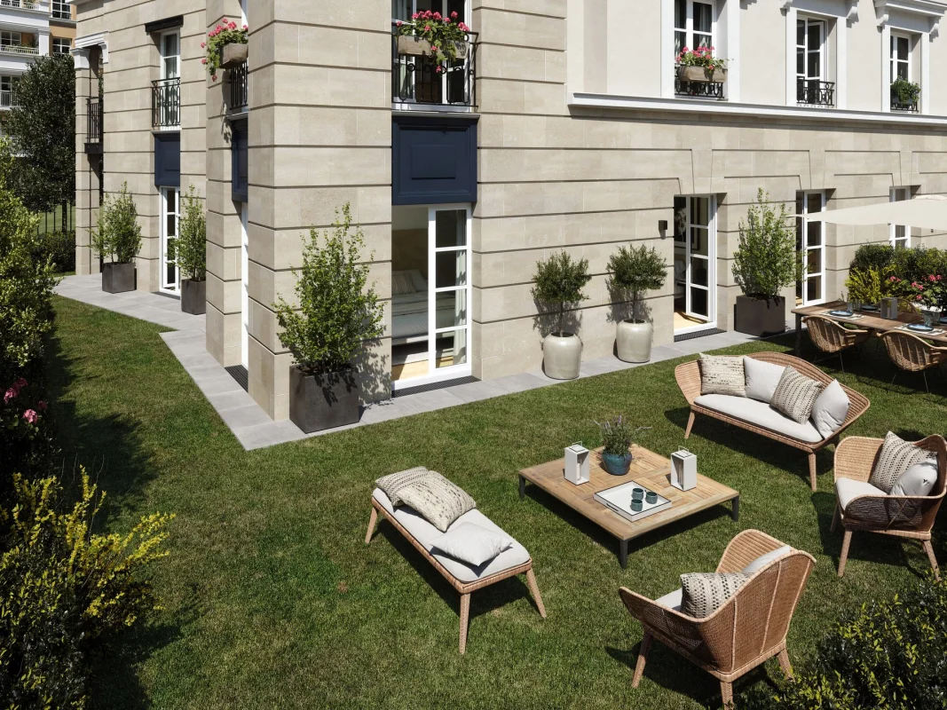 RUE DE SERCQ à Plessis-Robinson