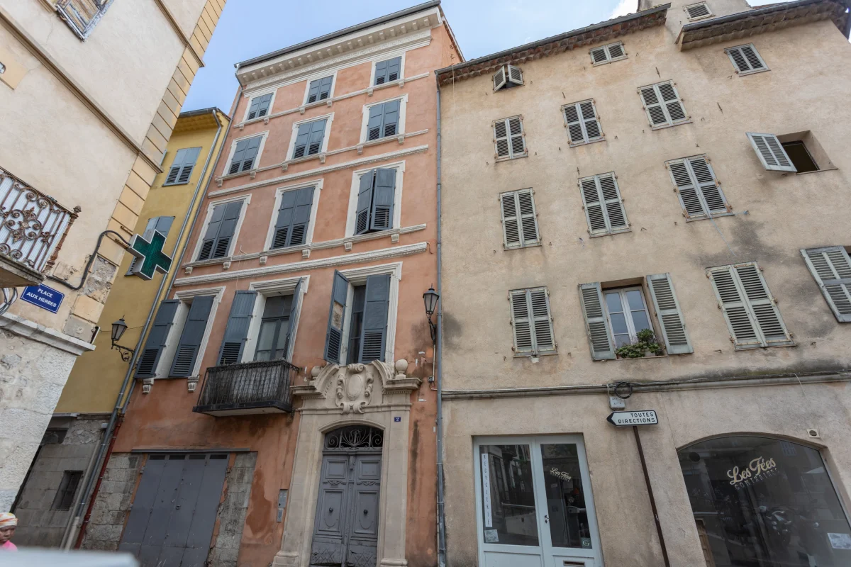 GRASSE : La Pouost à Grasse