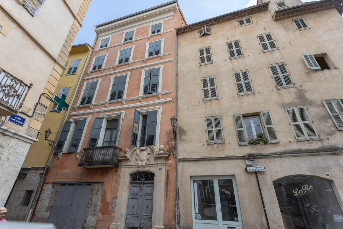 Grasse : la pouost à Grasse