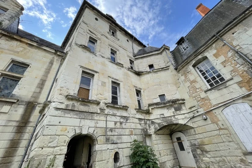 CHATELLERAULT - 4, Rue du Cygne Saint-Jacques - 27-29 Rue Sully à Châtellerault