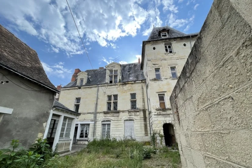 CHATELLERAULT - 4, Rue du Cygne Saint-Jacques - 27-29 Rue Sully à Châtellerault
