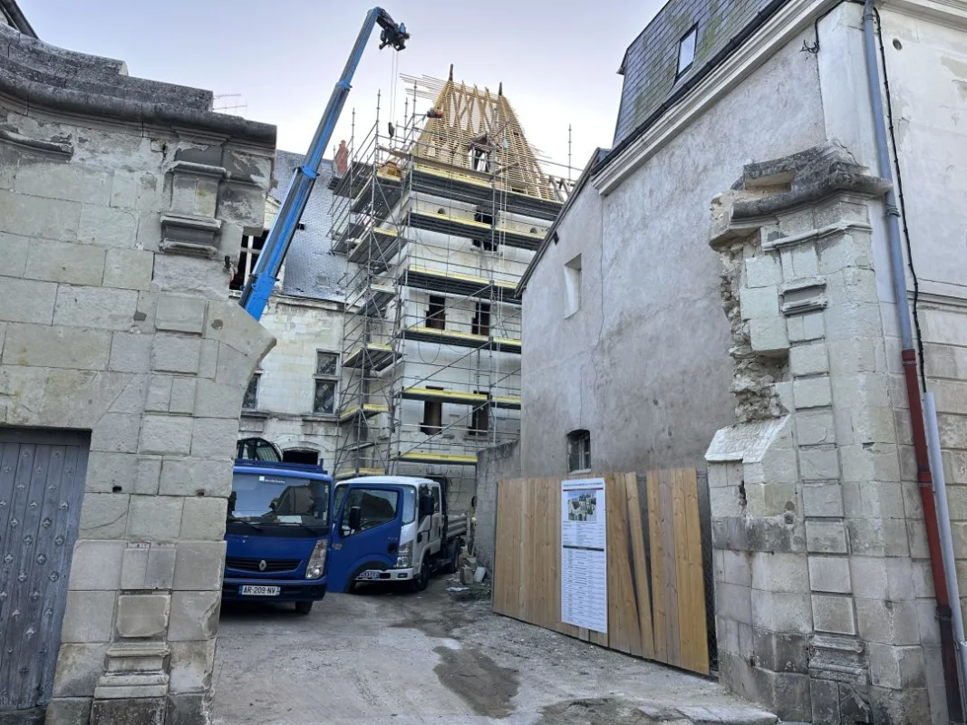 CHATELLERAULT - 4, Rue du Cygne Saint-Jacques - 27-29 Rue Sully à Châtellerault