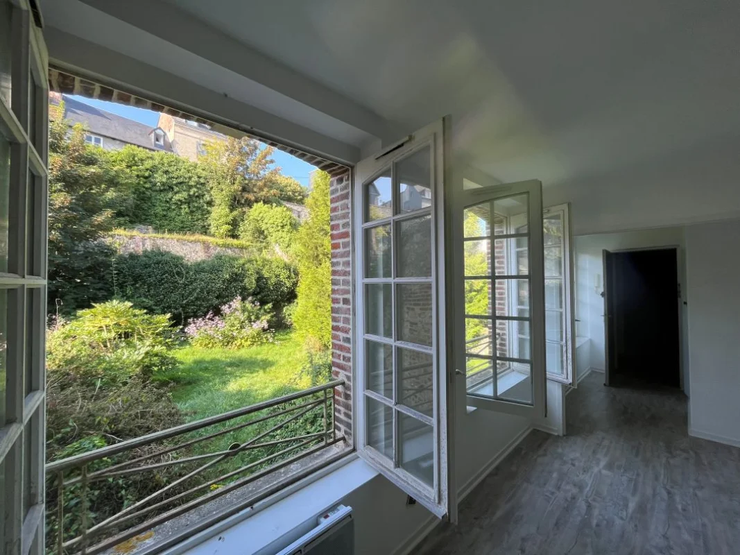 HONFLEUR, 83 rue Haute à Honfleur