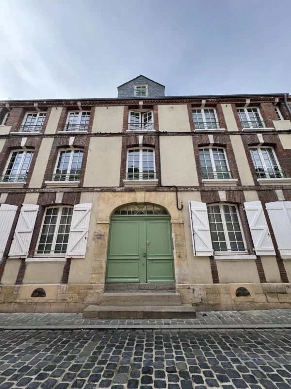 HONFLEUR, 83 rue Haute à Honfleur