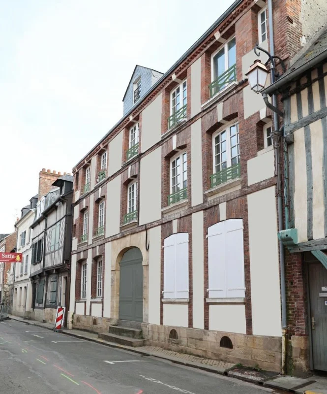 HONFLEUR, 83 rue Haute à Honfleur