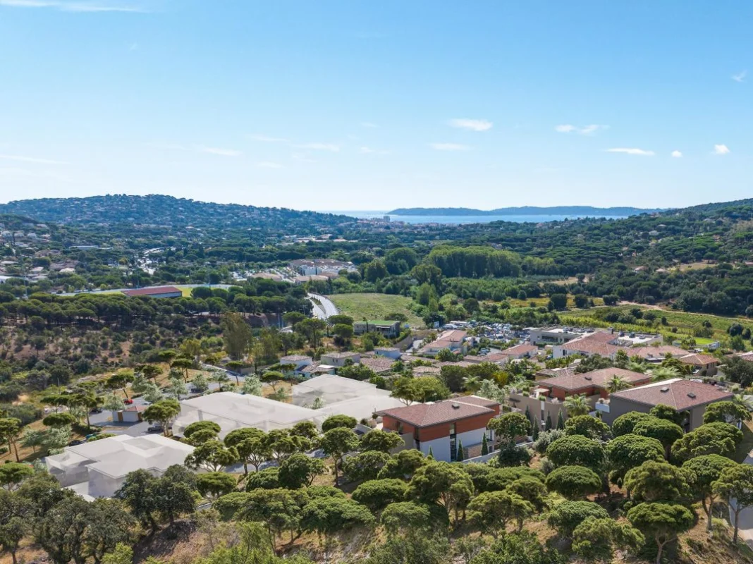 Panorama B - SAINTE-MAXIME à Sainte-Maxime