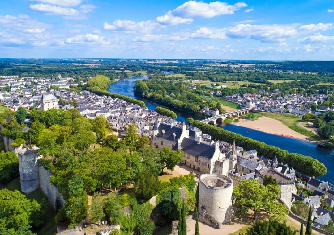 CHINON : Général de Gaulle à Chinon