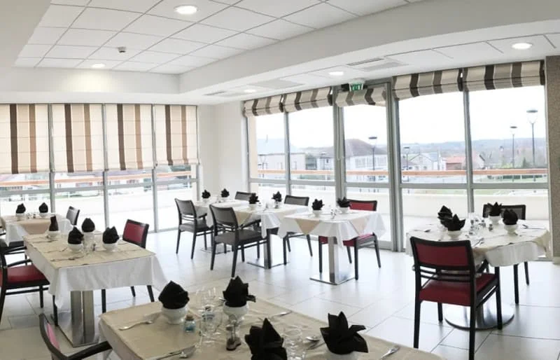 La Demoiselle à Vouziers