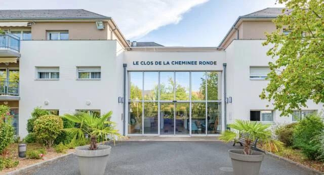 LE CLOS DE LA CHEMINÉE RONDE à Fondettes