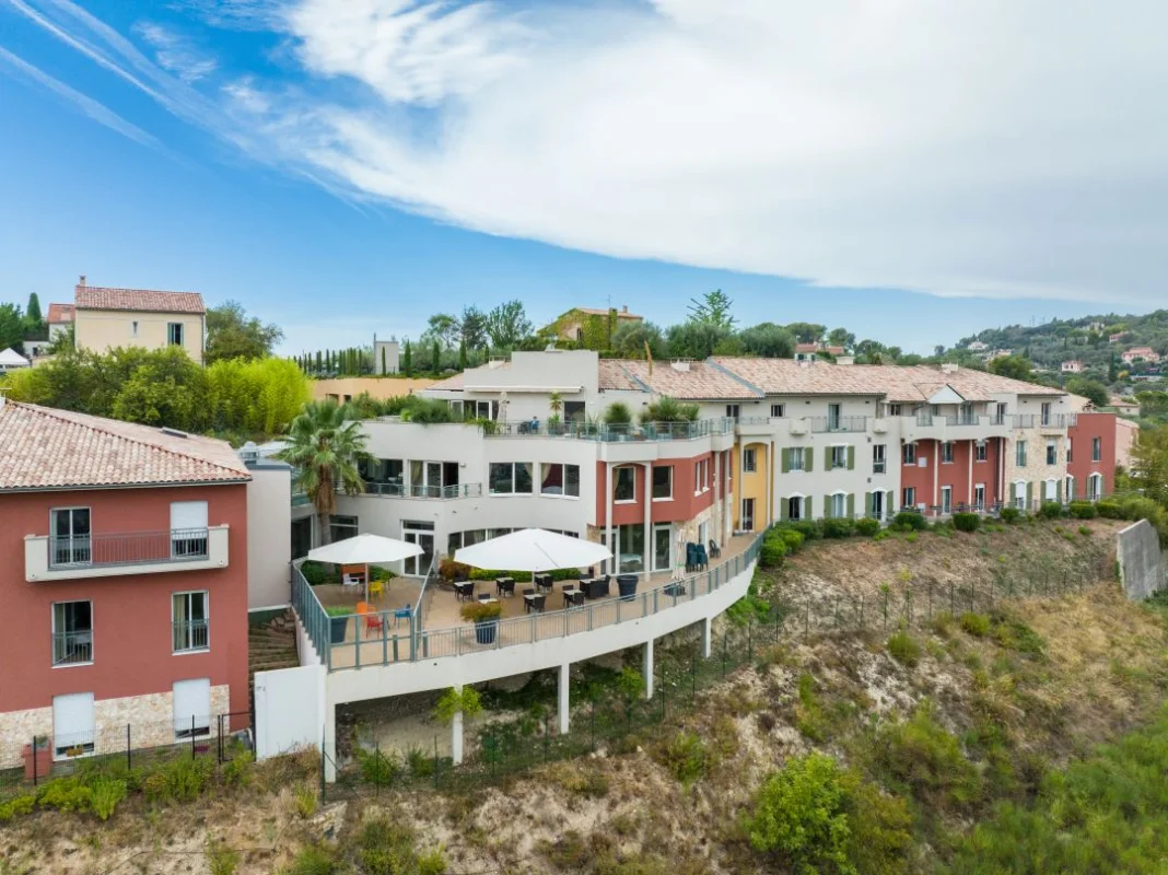 LA VILLA DE RIMIEZ - Marché secondaire à Nice