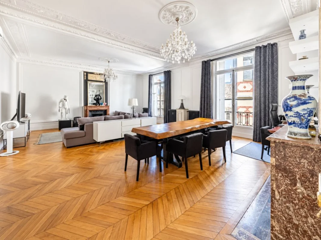 34 Lübeck à Paris 16