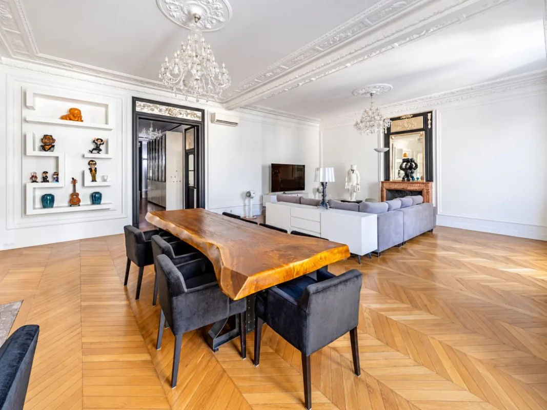 34 Lübeck à Paris 16