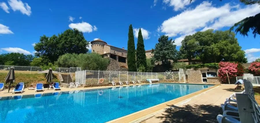 Lou Castel à Berrias-et-Casteljau