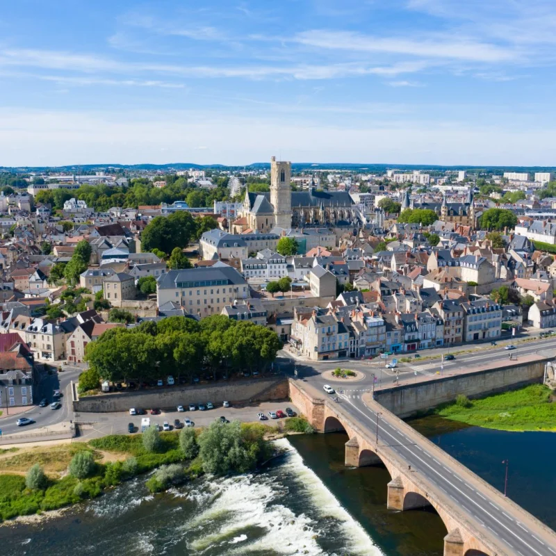 Zénao Appart'Hôtel – Quai de Loire à Nevers
