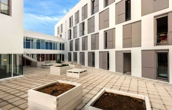 Studio 9 à Lyon 09