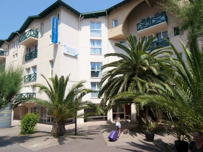 Haguna**** à Biarritz