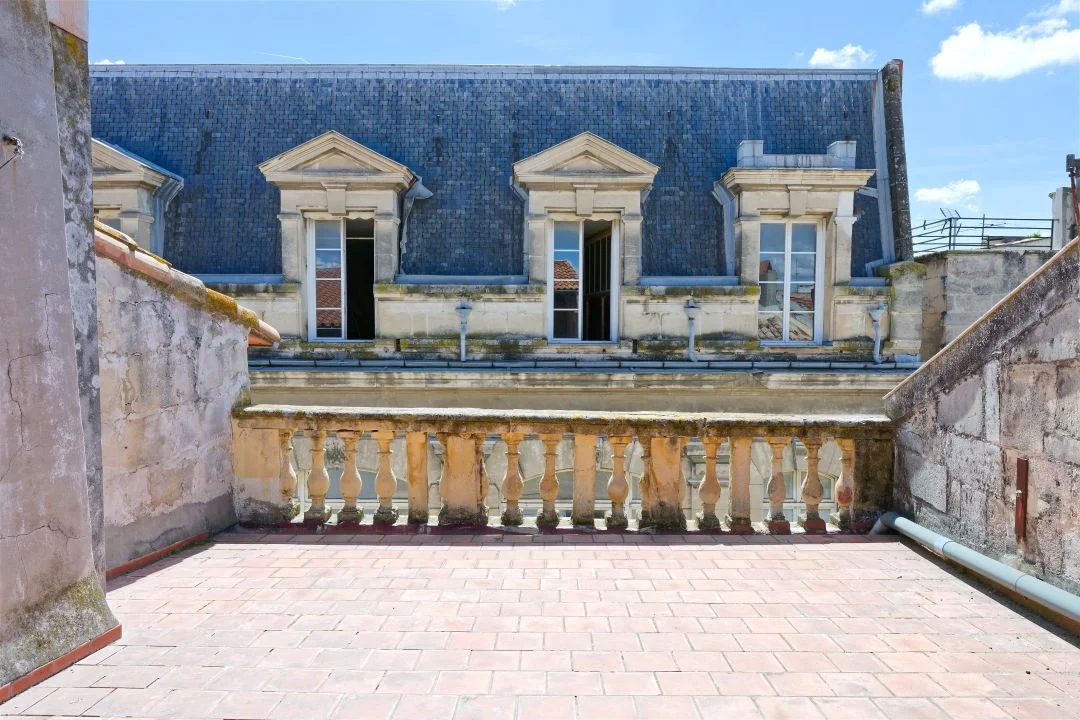 LUSENTA - ARLES à Arles