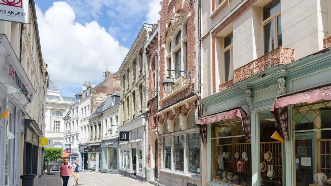 SAINT-OMER : Le 1845 à Saint-Omer