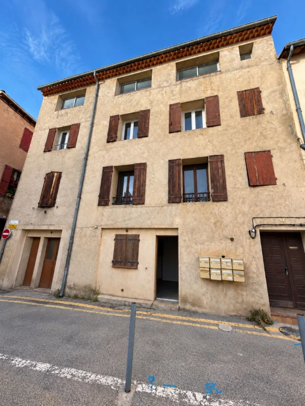 PLACE DU TERREAU à Manosque